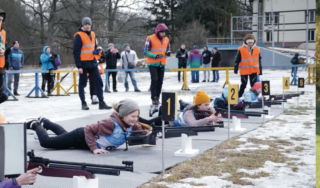 competition with zbroia biathlon air rifle